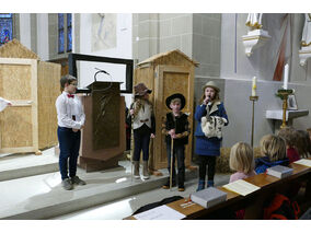 Kinderchristmette mit Krippenspiel (© Karl-Franz Thiede)